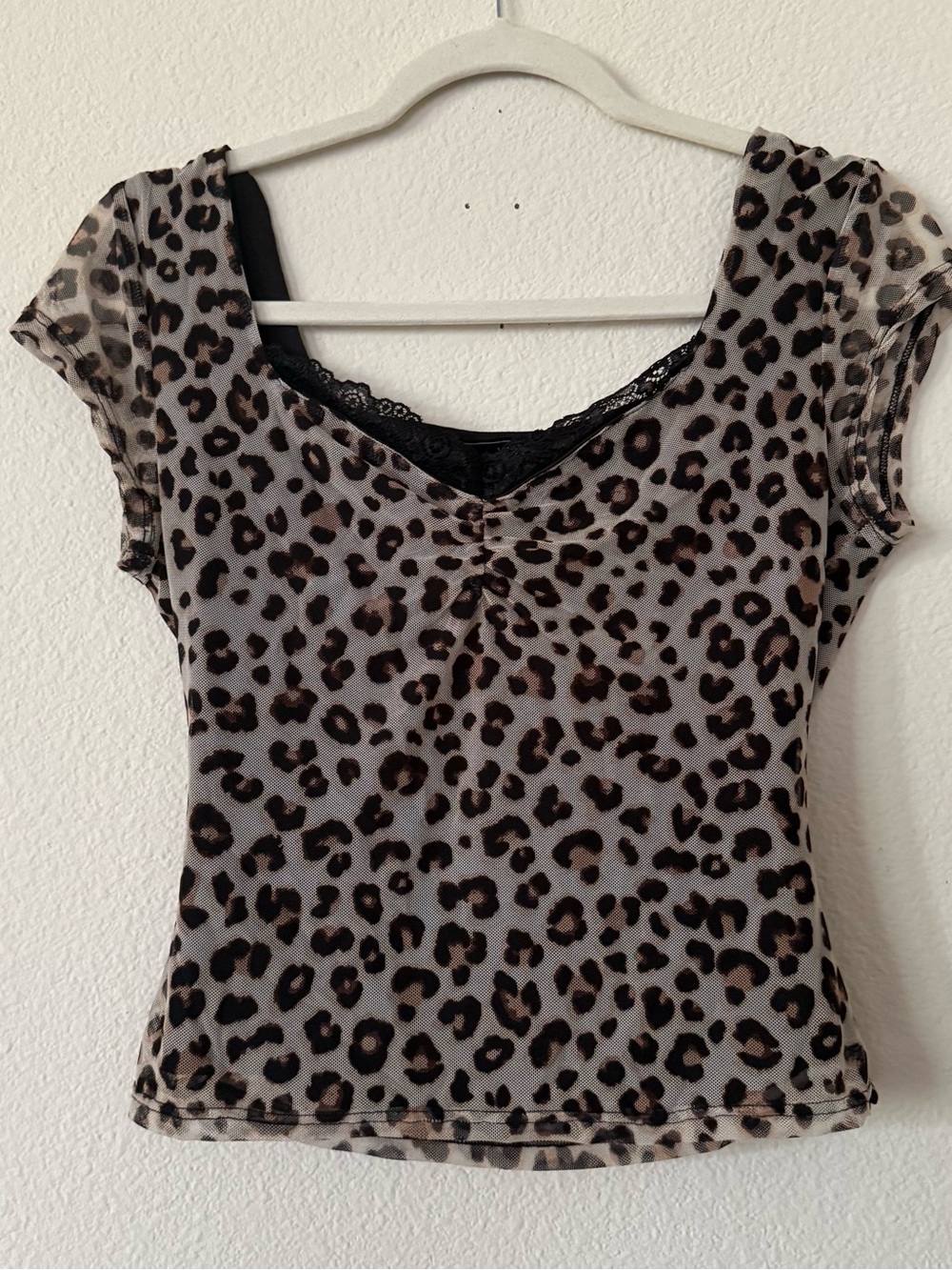 Vibe Sportswear Leopard Print Mesh Lace Cap Sleeve Top Medium Y2K Cheetah fall